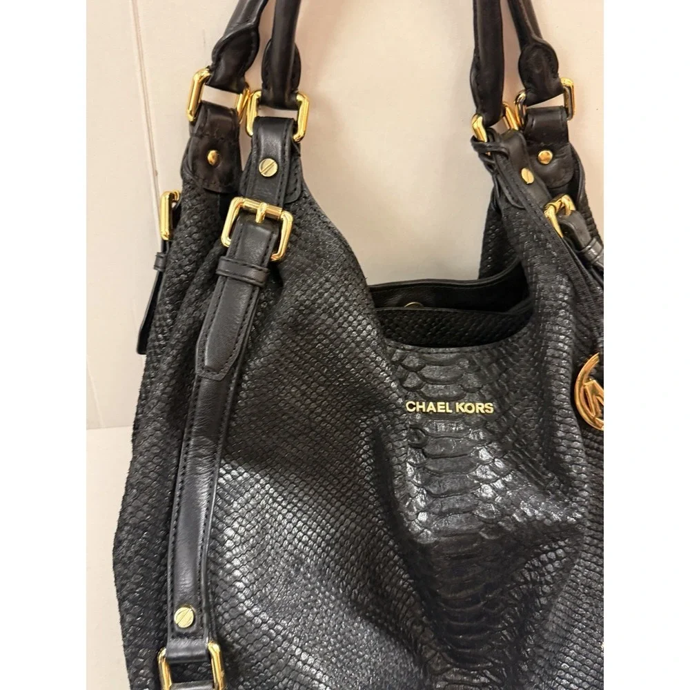 MICHAEL KORS Black Python Snake Embossed Leather Hobo Shoulder Bag MK Charm